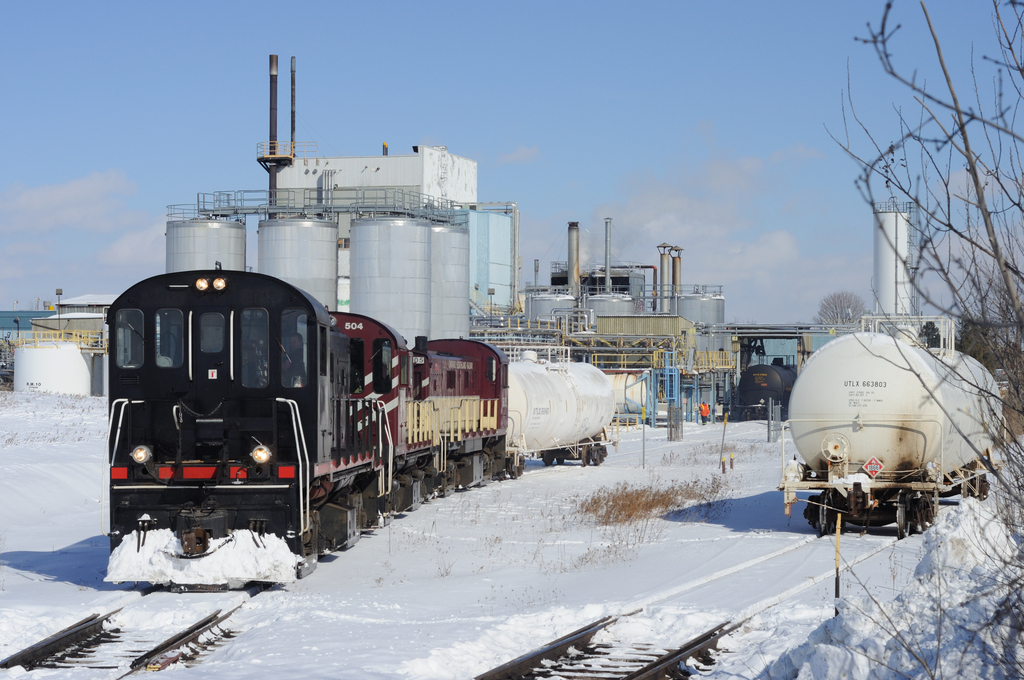Ontario Southland Railway servicing AOC in Guelph, February 10 2011