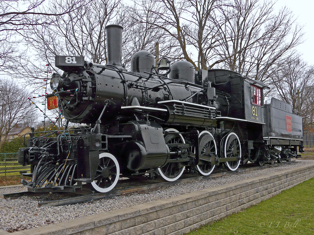 CN 81 dressed for Christmas and on display in Palmerston, Ont.