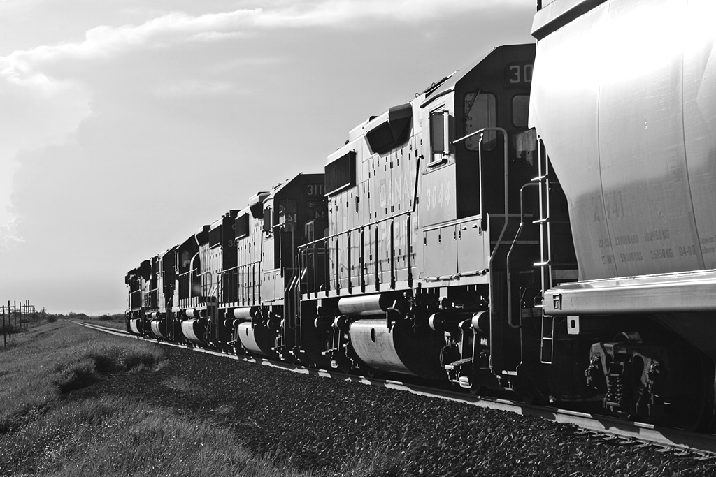 Going away shot of the solid EMD lash-up on 451.