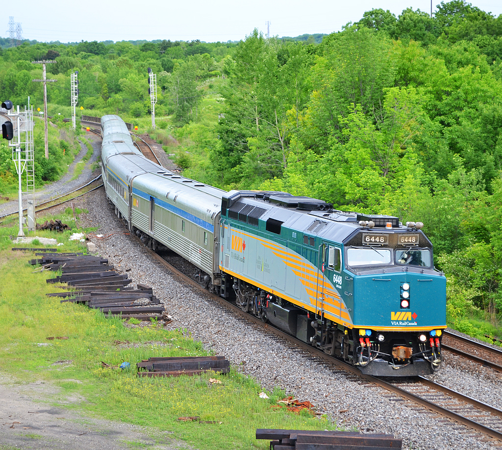 Rebuilt F40PH-3 6448 leads train #70 off the CN Dundas Sub enroute from Windsor-Toronto. Bayview Jct is where the Grimsby/Oakville/Dundas Subdivisons meet, forming a world-reknown railfanning hotspot. The next stop for train #70 is Aldershot, less than 5 mins away.