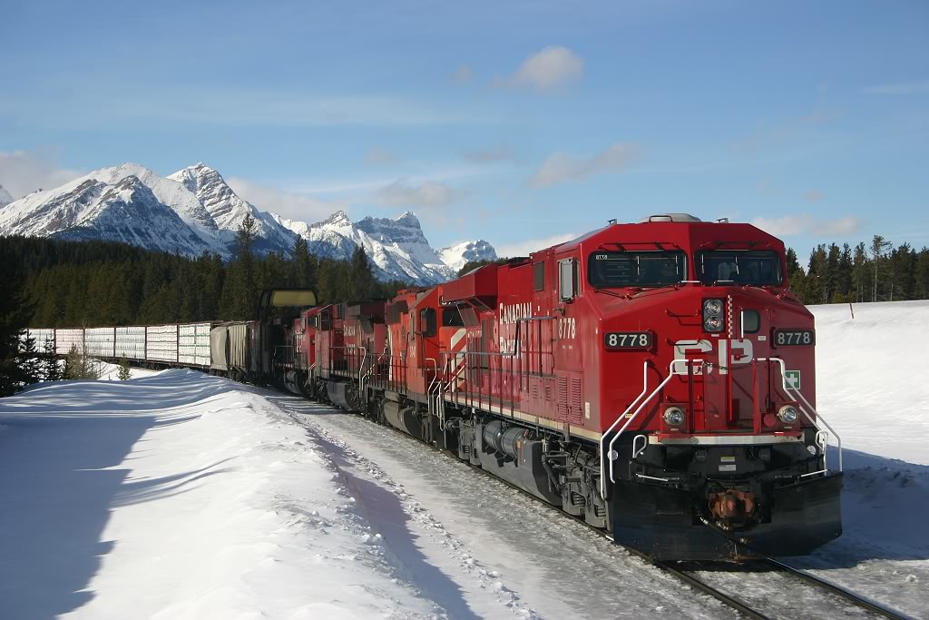 CP 470 eases up to the station at Lake Louise for a meet