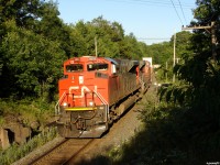 CN 112, CN 8883 South seen here approaching Falding where they\'ll head into the siding to meet a late 313, the tail end of their train has just come off CP\'s Parry Sound sub after detouring due to a CN wreck at Waterfall on their side of the DRZ.