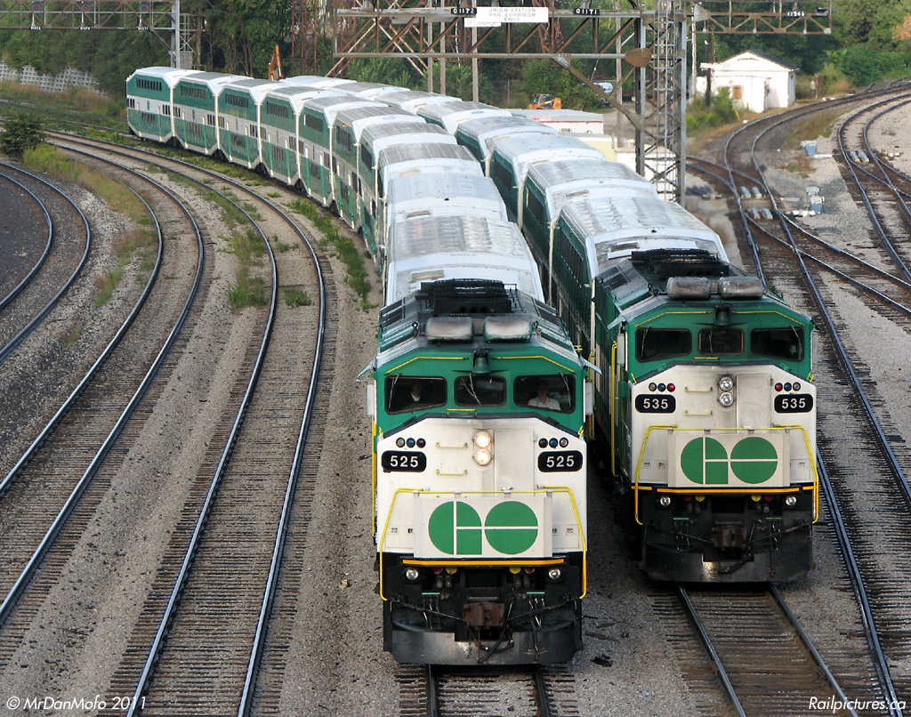 At the height of morning rush hours, GO F59PH 525 blasts inbound to Toronto Union Station with a load of commuters past 535 on its way out. Fast forward a few years after their retirement: 525 is now Trinity Railway Express 120 (Texas), and 535 is now NC-Dot 1866 (North Carolina).
