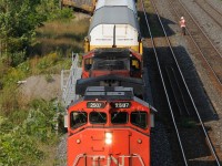 CN 435 derails while shoving into Aldershot Yard.