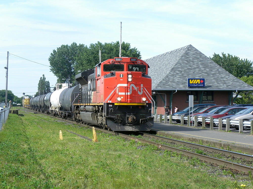 CN 310 passes the station.