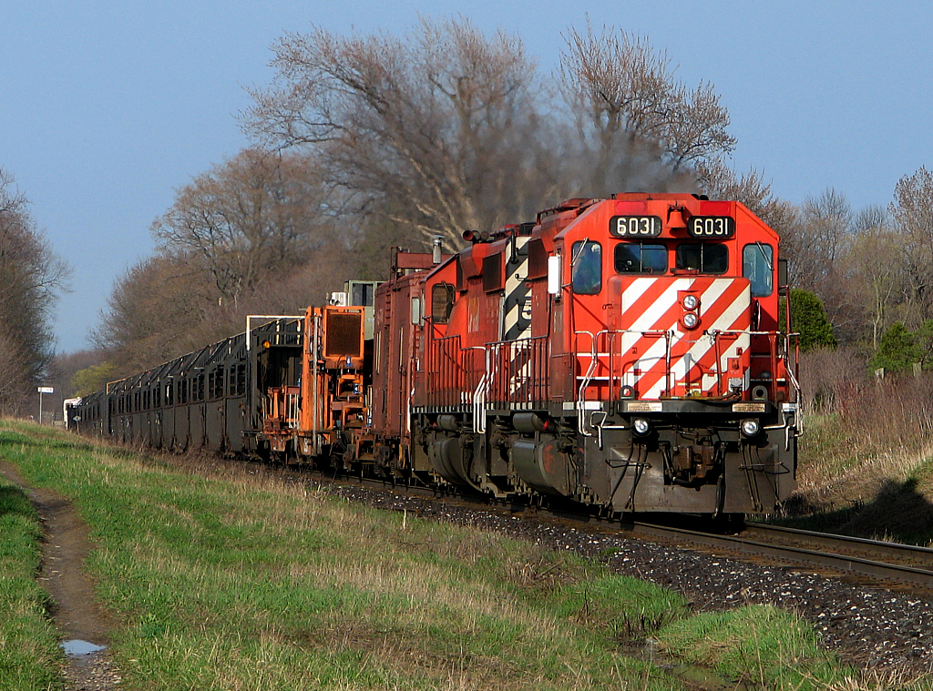 An empty CWR train highballs towards London.