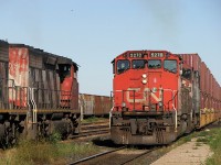 CN Q104 with 5270 passes 403 with 5305 and two others SD40-2W\'s at Rivers Manitoba.