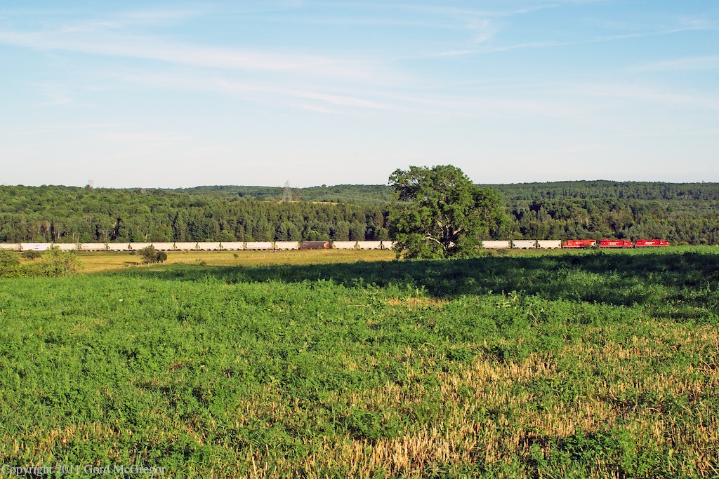 Other than the Hwy 7 stretch in Havelock this is the most open section of the sub at Pontypool we can see 21 of the 30 cars in tow from this spot.
