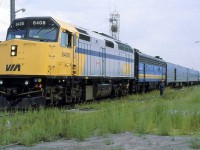 VIA 1 stopped ½ an hr at T-Bay with 6408 and 6624.