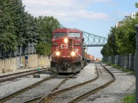 CP 9760 and SOO 6026 just brought 1 mile long of containers to the harbor.