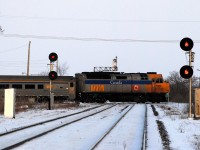 VIA 38 passing trough de Beaujeu diamond,where Aexandria sub cross over CP Winchester sub