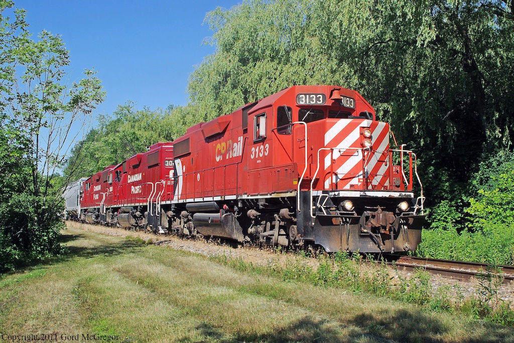 Nice to see property owners cutting along the ROW in Whitby.