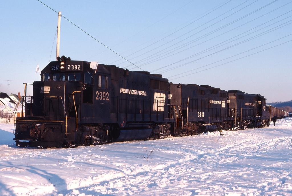 The Starlight works Aberdeen yard with a set of Penn Central power