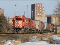 CP 3128 pulling cars out to switch westfort yard