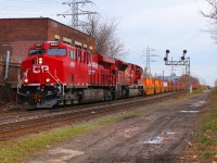 CP 223 has a new GEVO leading, along with 9117 enroute to Winnipeg...