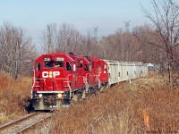 Rounding a large curve on the GTA approach T08 picks up wonderful late fall light.