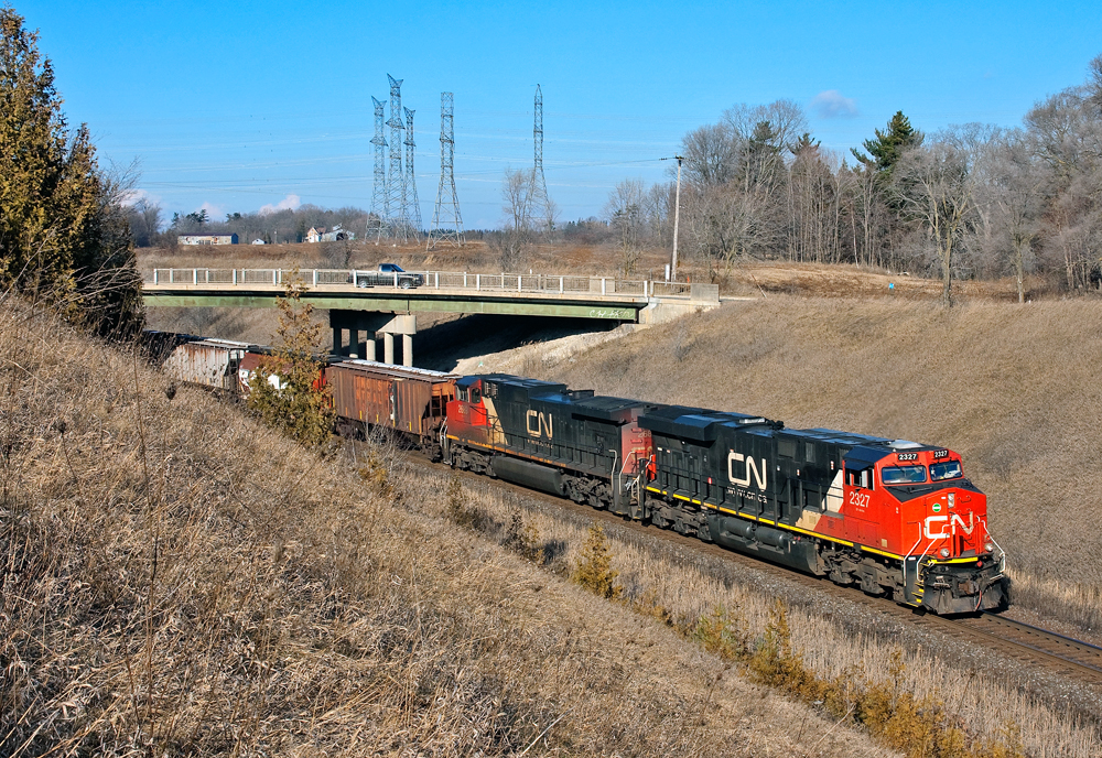 After changing off crews at mile 15 of the York Sub, a 24,008 ton G874 rolls down the York Sub.