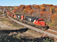 CN 908 descends the last quarter mile of the Dundas Subdivision after wying itself here.