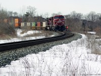 Leaning into the long curve outside Scarborough 8614 underwent a quick inspection before continuing eastbound.