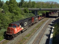 Westbound train during the 2007 Bayview meet