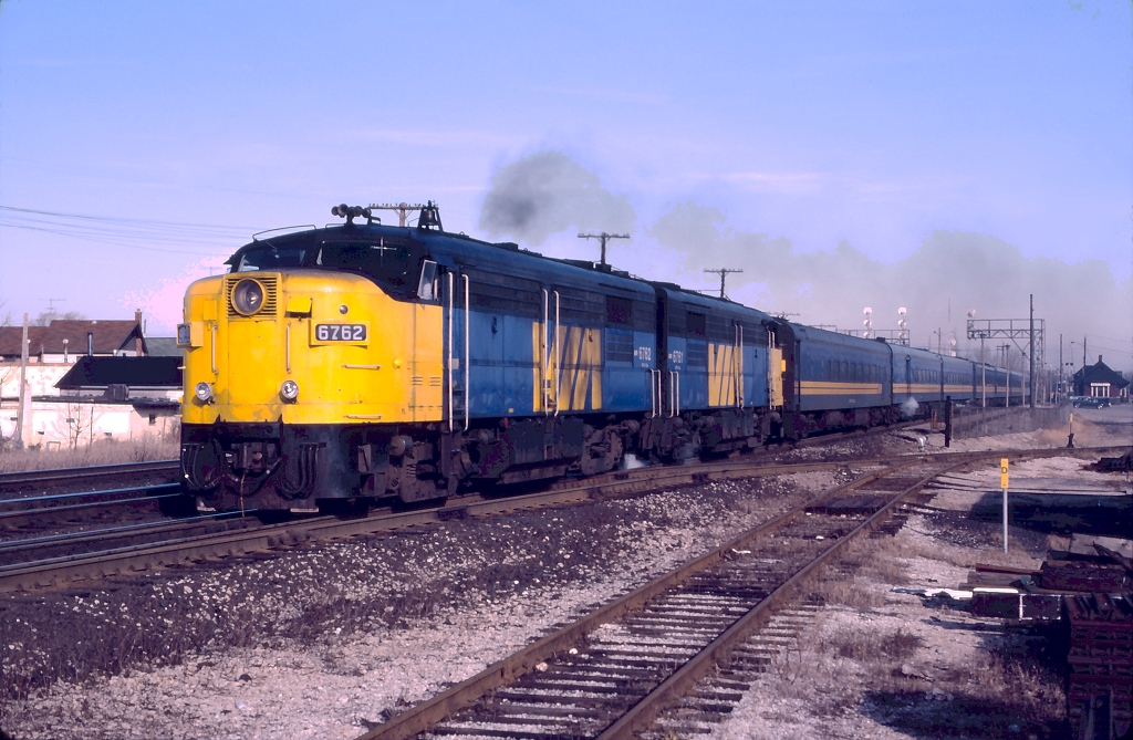 VIA train 173 departs Burlington West