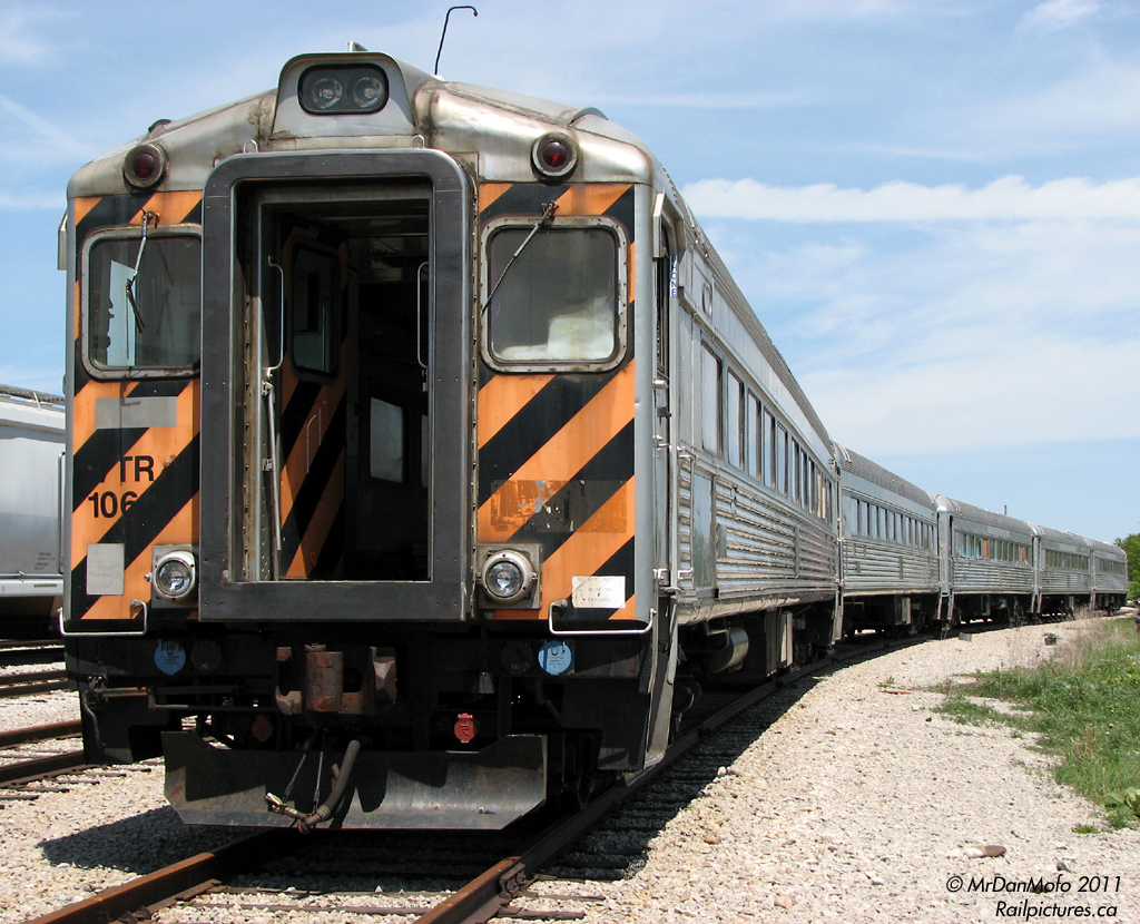 5 of the 6 \"Boise Budds\" from Vermont Rail System, acquired by Destiny Tours, sit in Ontario Southland\'s Guelph Junction Yard while volunteers work to ready the cars for tourist service. 3 would be renovated and used on the Guelph Junction Express tourist train between Guelph and Campbellville ON in conjunction with OSR, while one resold and the other two kept as spares. Unfortunately, problems between the operators and the City of Guelph caused this train to cease operation in Fall 2011.