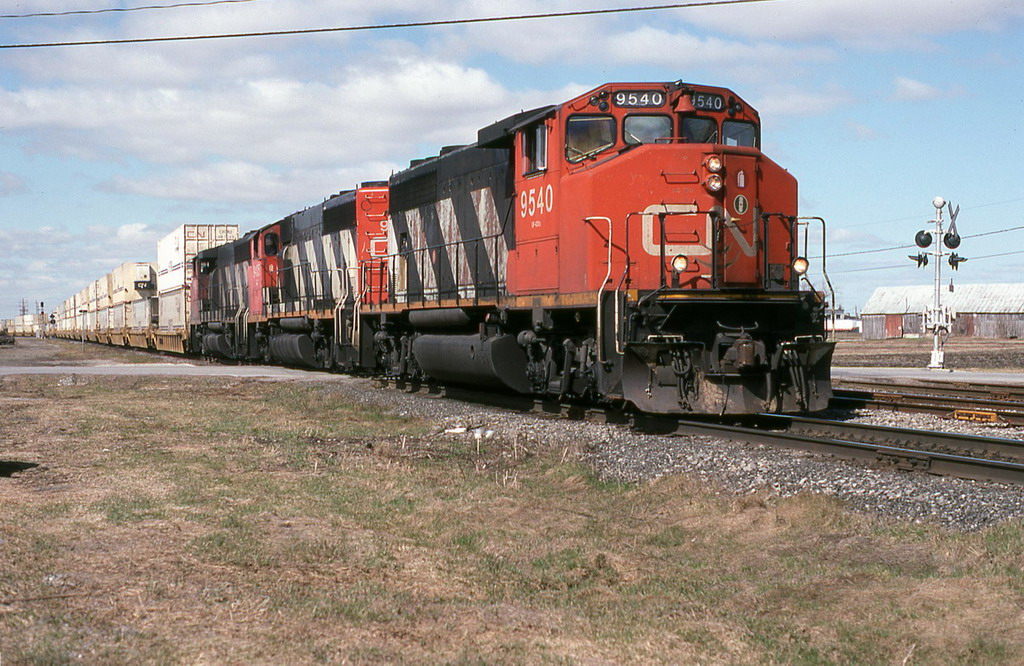 CN 132 just entered the Drummond sub.