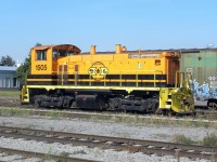 QG 1505 resting at the harbor.