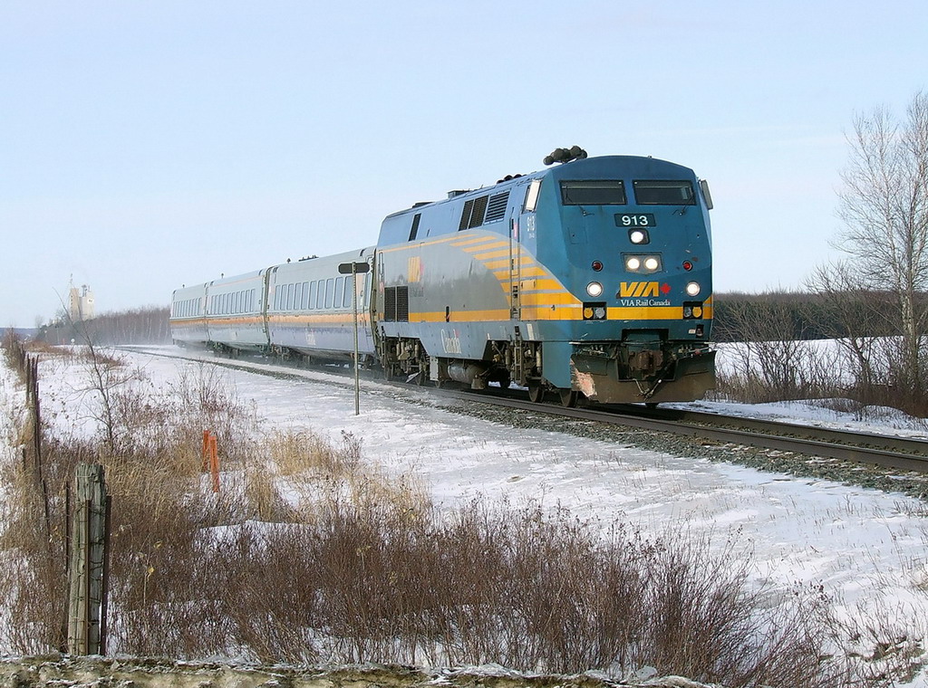VIA 25 c.85 mph.10 minutes to Drummondville.