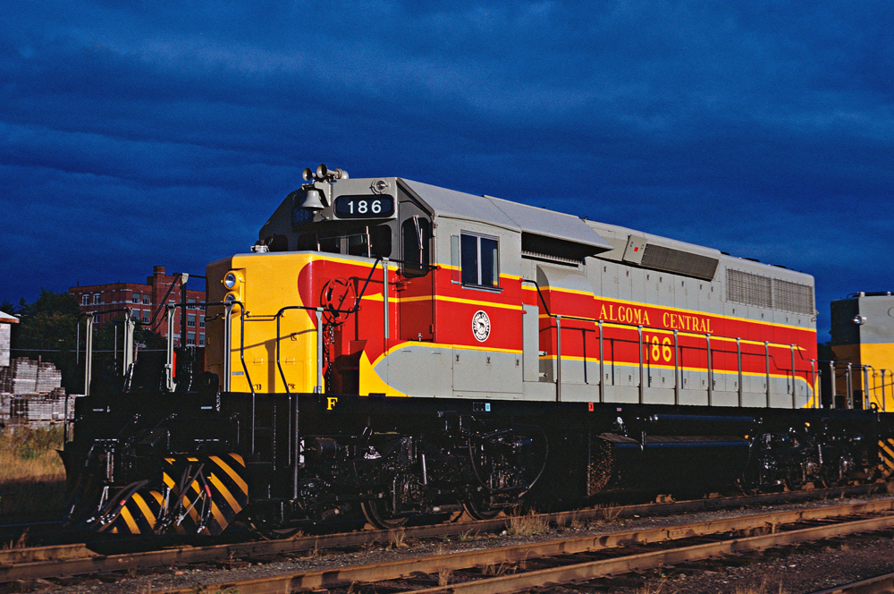 Brand new SD40-2 just delivered - nice lighting as well. Lucky I guess the sun came out at the right time!