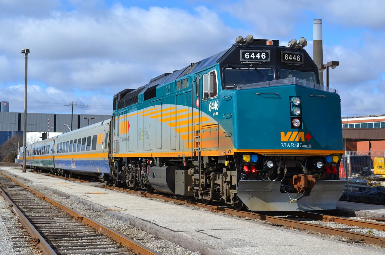 VIA 76 with 6446 in charge, waits outside the Windsor VIA station about an hour before it scheduled departure time.