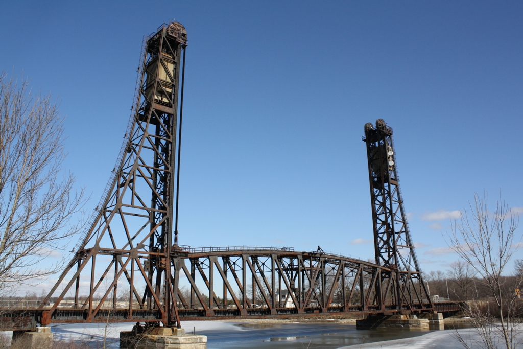 The Trillium Railway Lift Bridge over the Welland Canal.  Trillium runs over this bridge every day.  Sadly I didn\'t get to see a train on it but I was able to marvel at the size and craftmanship of the bridge.