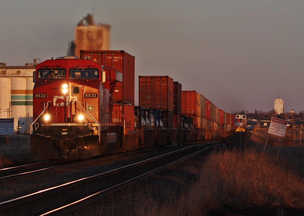 CP 113 leaves Moose Jaw and is now on the Swift Current Sub.