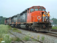 CN 401 with locos 5255 6057 helping uncoupled its train to cut a few cars in.