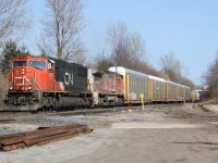 CN 435 crests the escarpment with CN 5791 and CN 2182