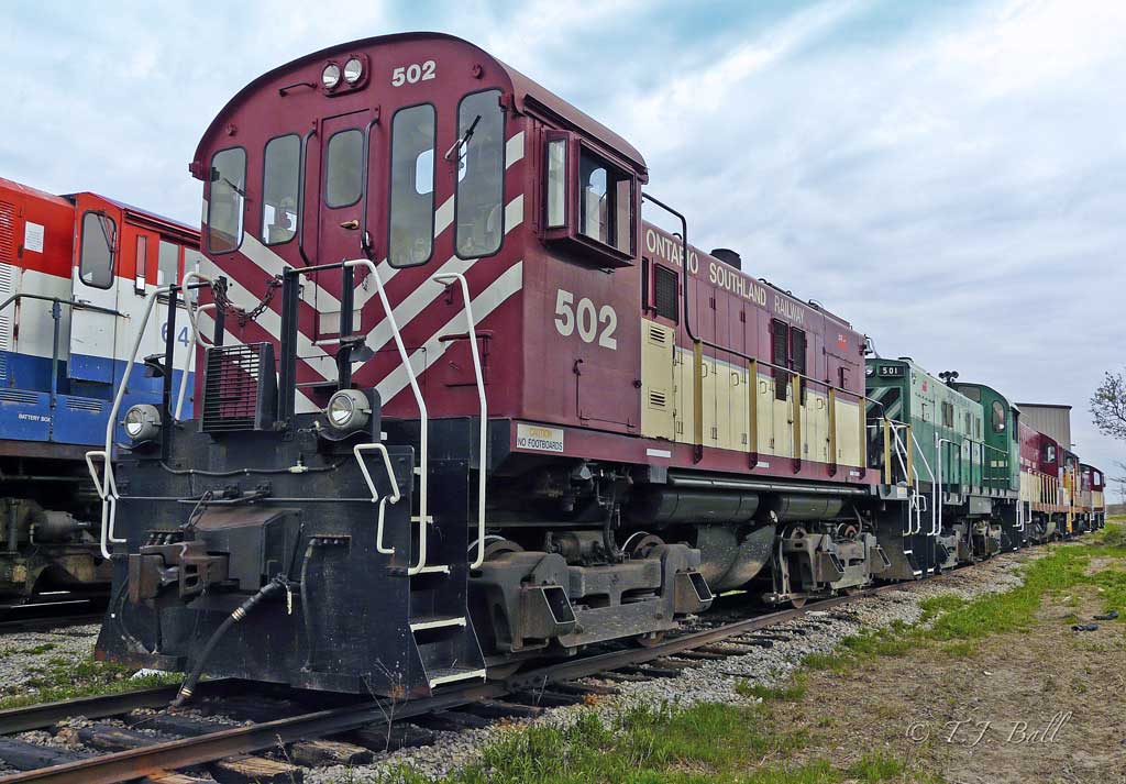 OSR power lined up outside the shops in Salford, Ont.