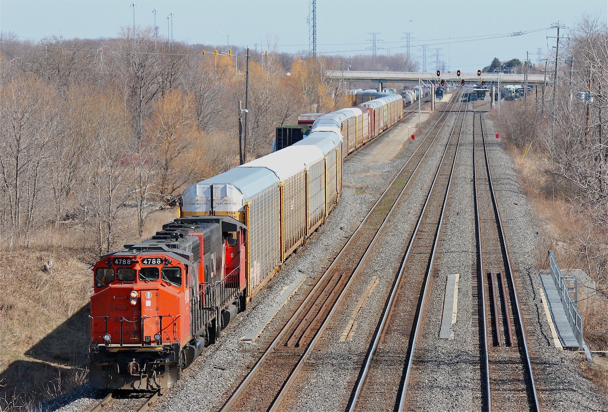 CN 4788 and 4770 are in charge of today\'s Aldershot yard job.