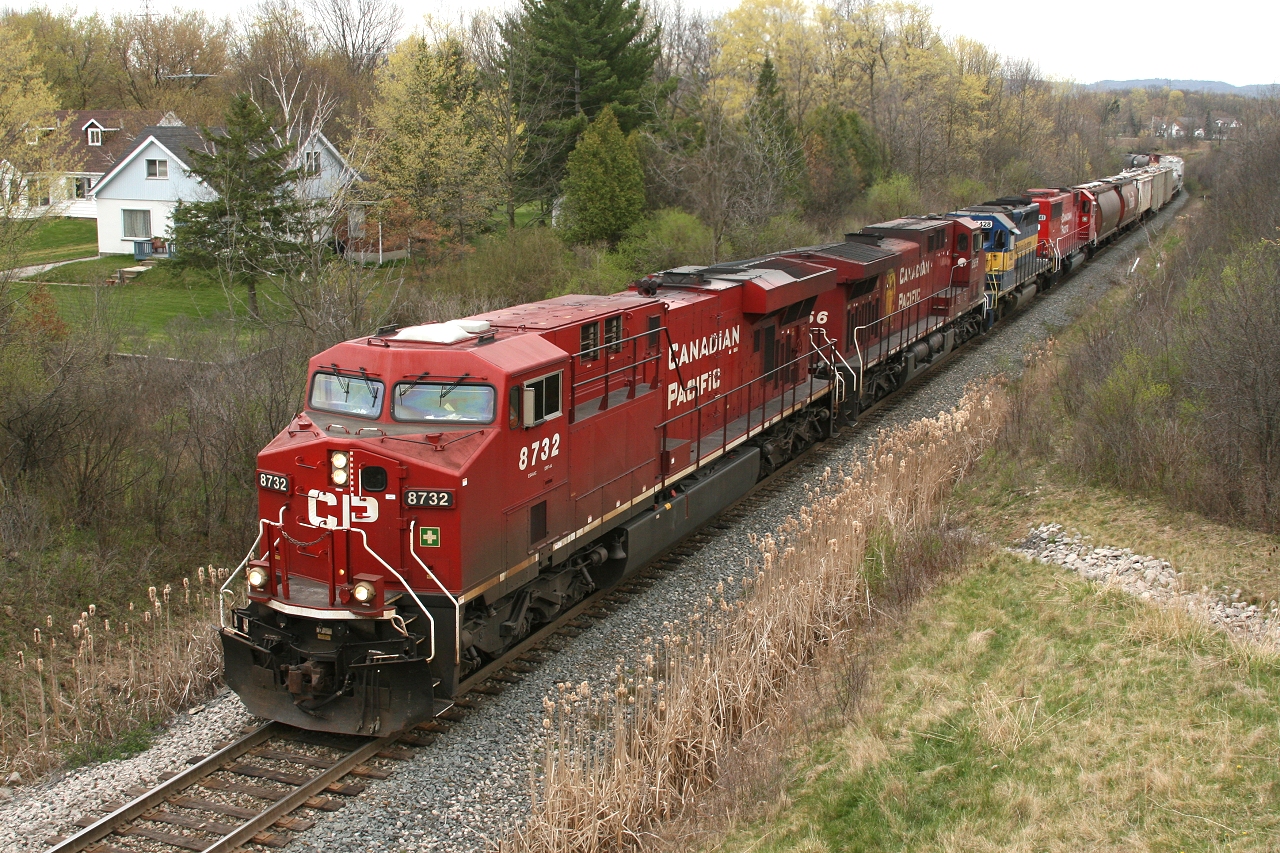 CP 255 climbs out of Hamilton with CP 8732, CP 8556, ICE 6428 and CP 6241