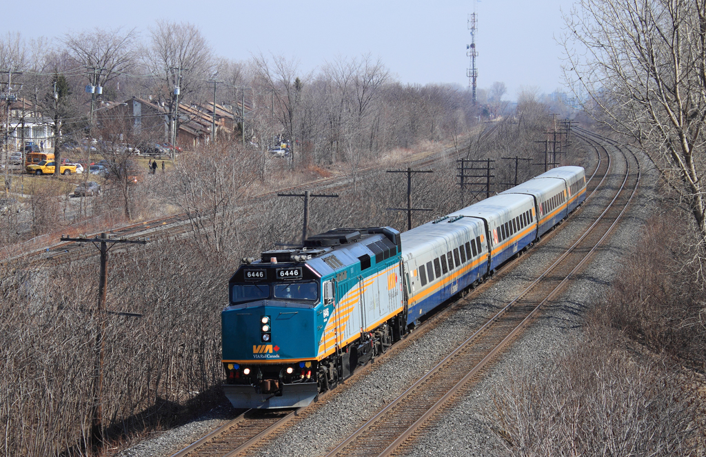 VIA 6446 with express train at Beaconsfield.