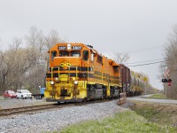QGRY 3801 with short local freight near to St.-Therese.