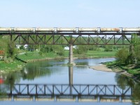 A smoking GE leads an MT gas train 784.