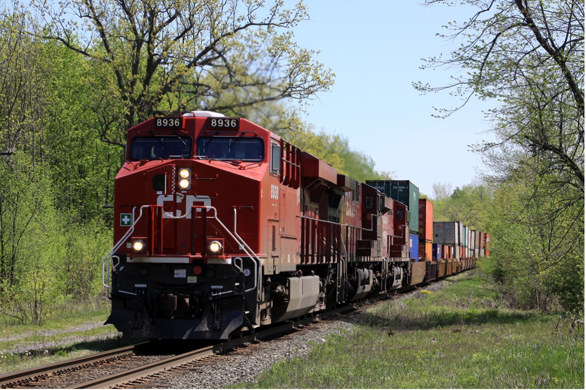 Train #115 at Glenview Road, outside Smiths Falls