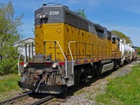 With a small train today, GEXR 582 leaves Guelph heading for Kitchener and quitting time.