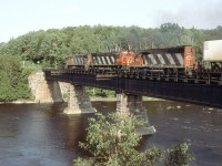 CN 206 with M-420 2522 leading.
