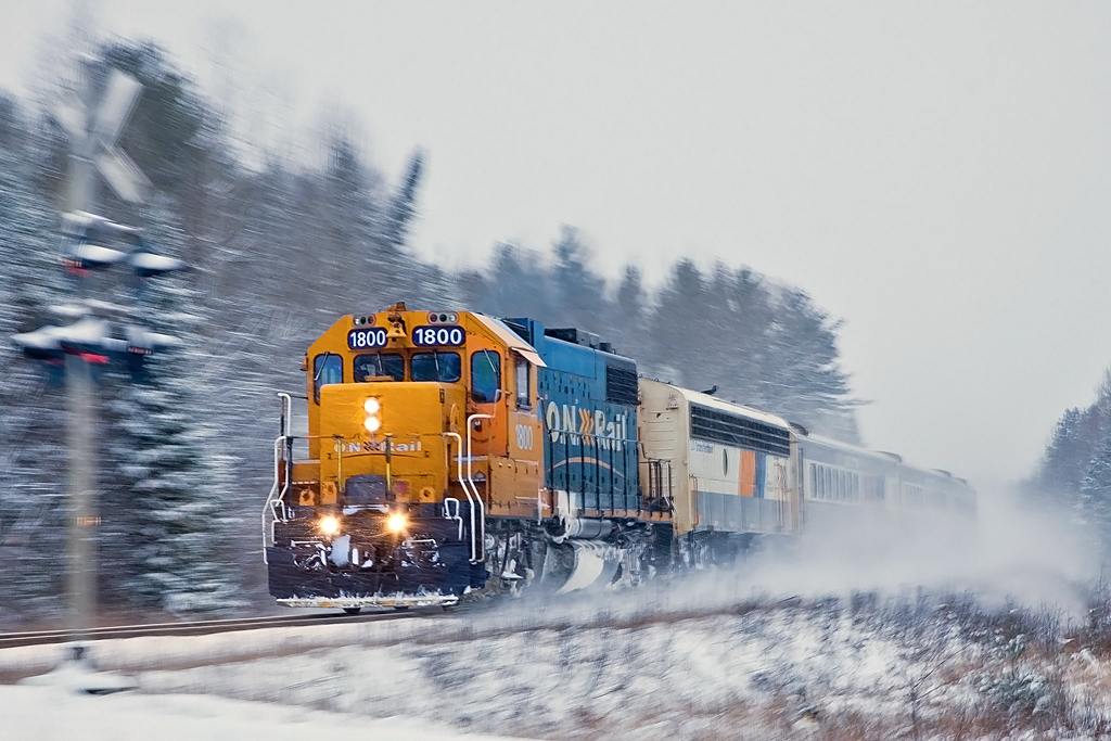 Another zoom-pan of ON1800 leading 698, this time in winter.