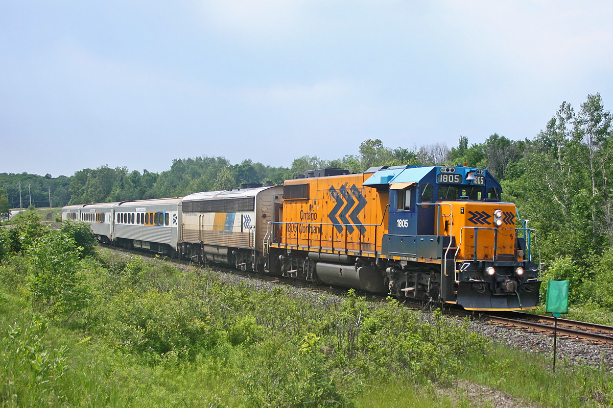 1805 leading ON 697 north hits the mileboard to Huntsville 3 hours late. Glkad I didn't try to wait for him on my way to work this morning. Caught him here on my way home!