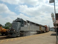 271 heads west past Brantford behind HLCX 6413 - CSXT 8350