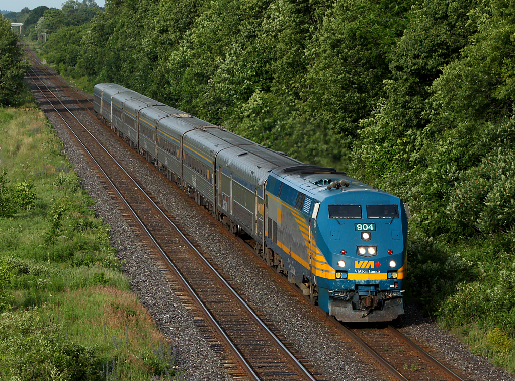 VIA 75 hustles out of Paris West towards their next stop in Woodstock.