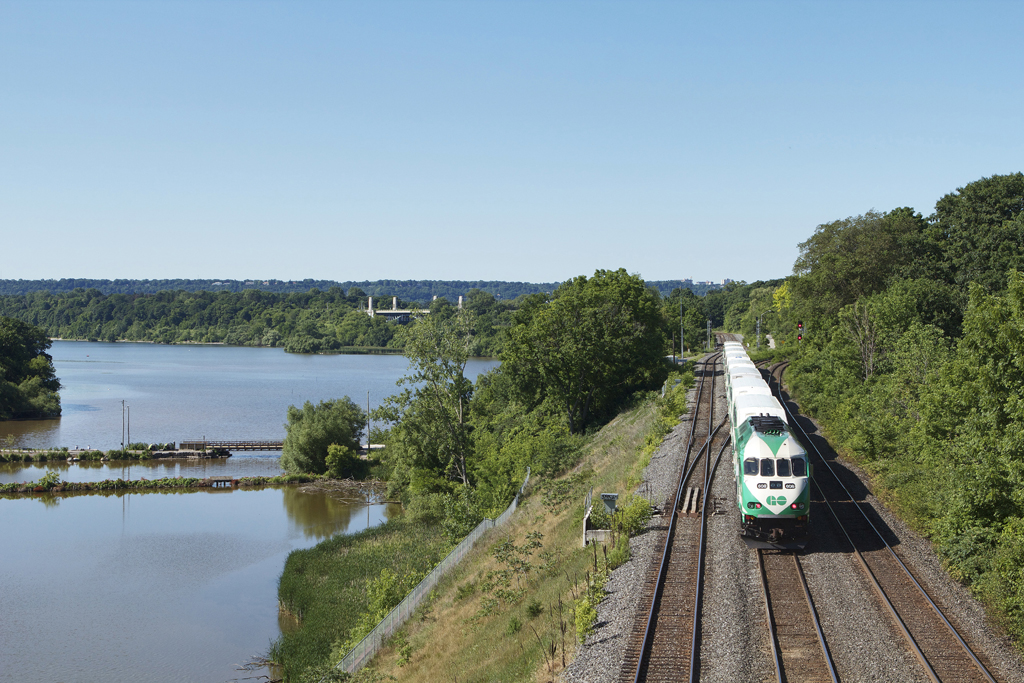 GO Transit has now initiated weekend Niagara service from June 23 to September 3. In this photo we see 781 westbound for for Niagara Falls.