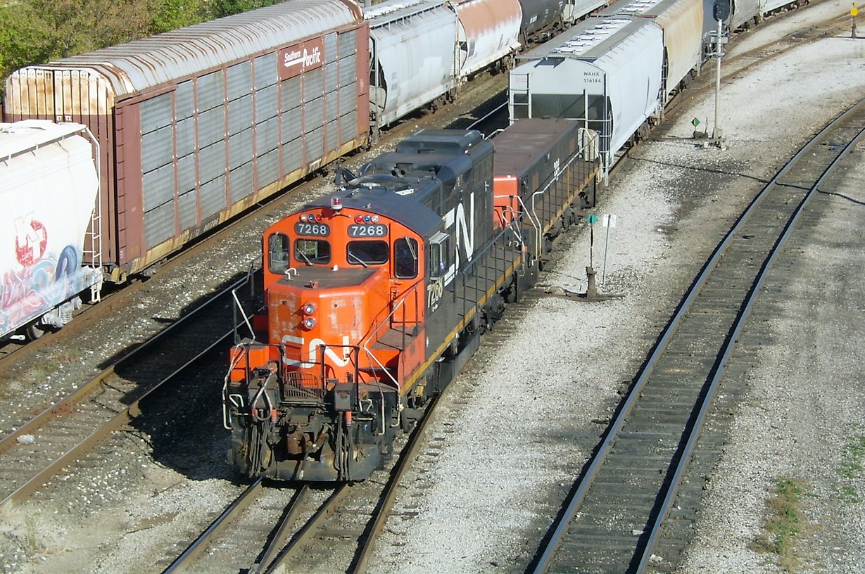 CN GP9Rm 7268 works a cut of cars at CN\'s Sarnia Yard.